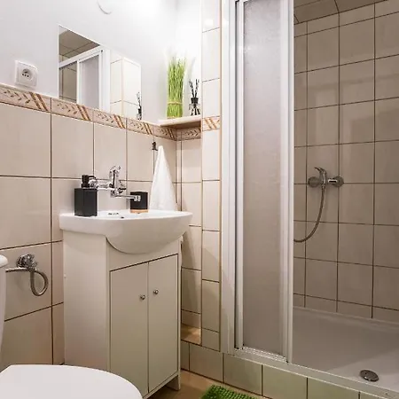 - Króle 16 Quarto em Acomodações Particulares